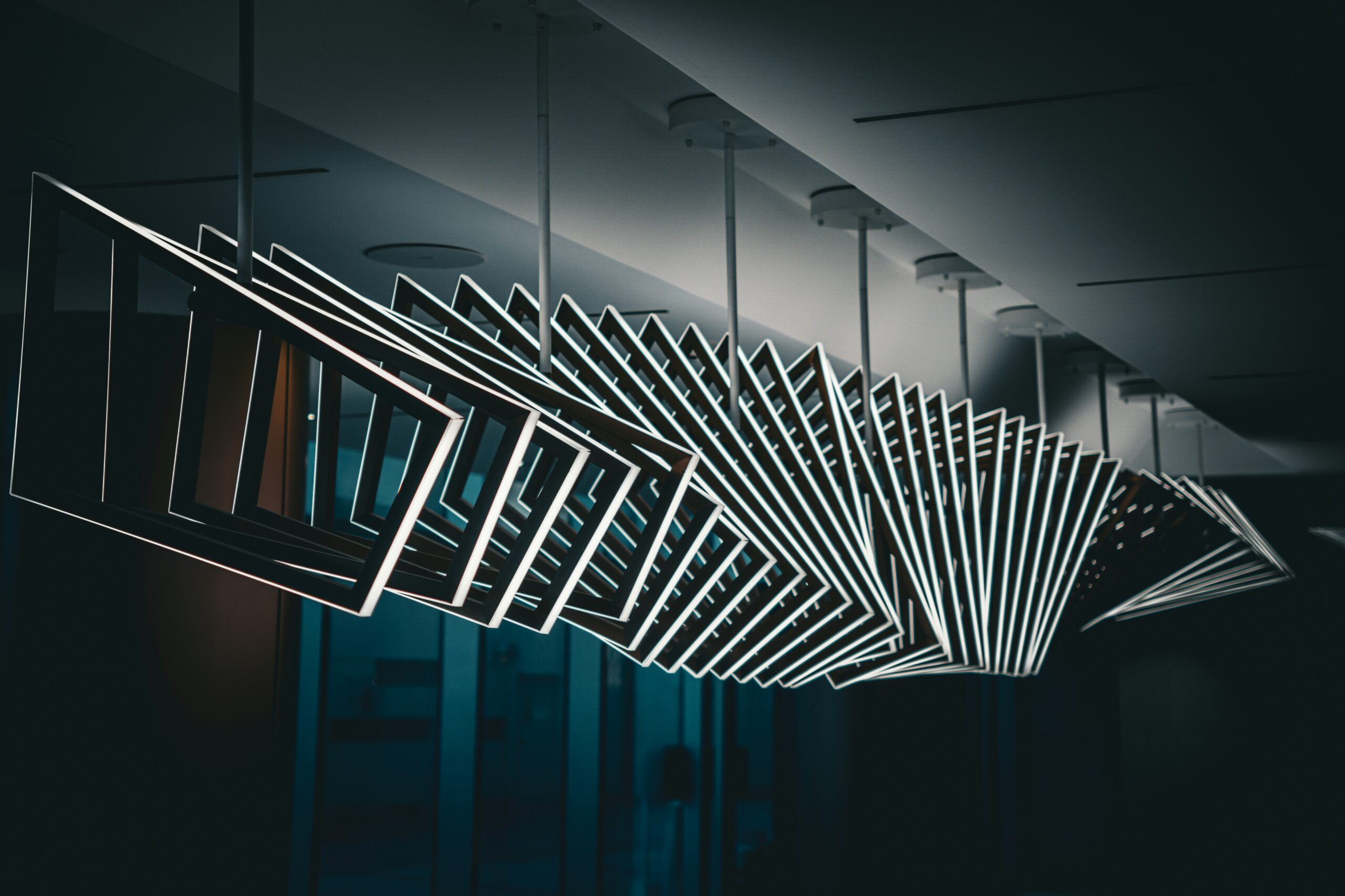 Led Deckenlampe mit abstrakter Form